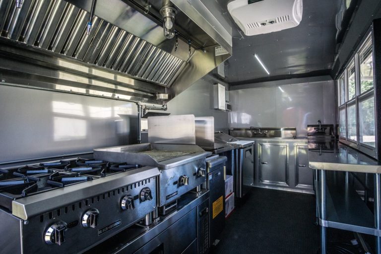 FS450 BBQ Trailer with Porch thumbnail 2