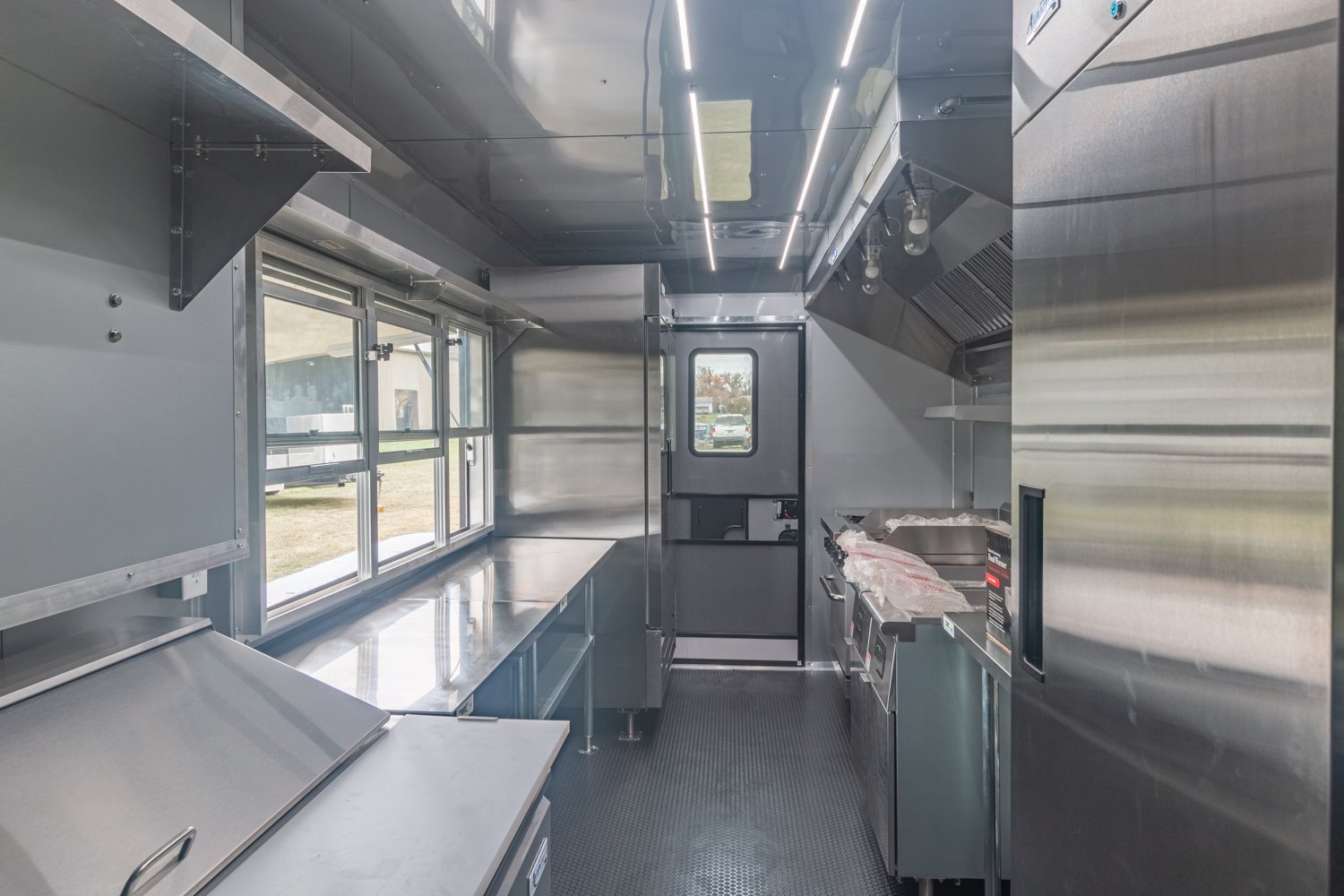 Trade Show Special! 8.5×20 Loaded Food Trailer thumbnail 13