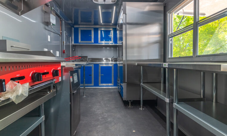 8.5×20 Equipped Food Trailer(8.5×20HCB168) thumbnail 9