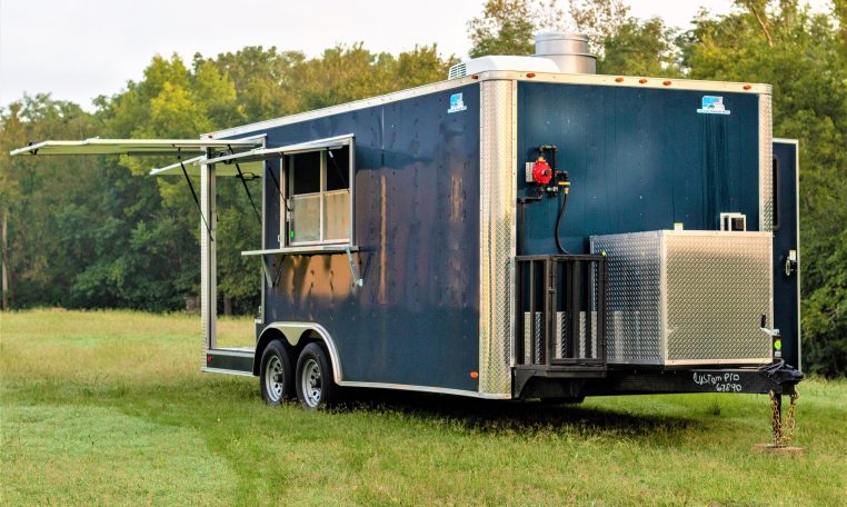 8.5×20 Enclosed Porch BBQ Trailer(8.5×20PIB530) - BBQ Trailer for sale