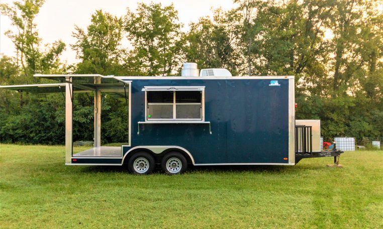 8.5×20 Enclosed Porch BBQ Trailer(8.5×20PIB530) thumbnail 4