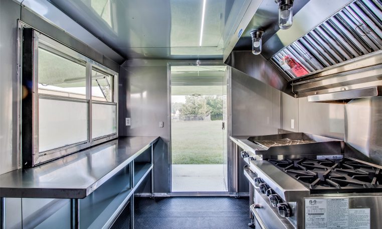8.5×20 Enclosed Porch BBQ Trailer(8.5×20PIB530) thumbnail 13