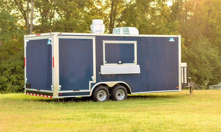 8.5×20 Enclosed Porch BBQ Trailer(8.5×20PIB530) thumbnail 5
