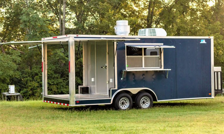 8.5×20 Enclosed Porch BBQ Trailer(8.5×20PIB530) thumbnail 6