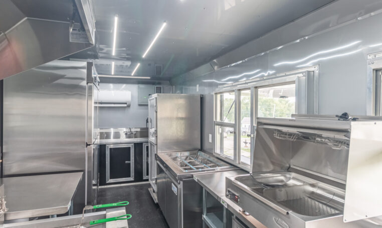 8.5×24 Mobile Kitchen Trailer thumbnail 2