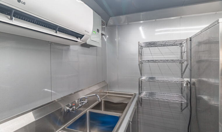 8.5×24 Mobile Kitchen Trailer thumbnail 13