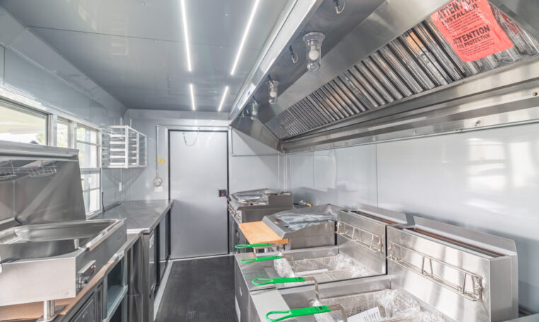 8.5×24 Mobile Kitchen Trailer thumbnail 15