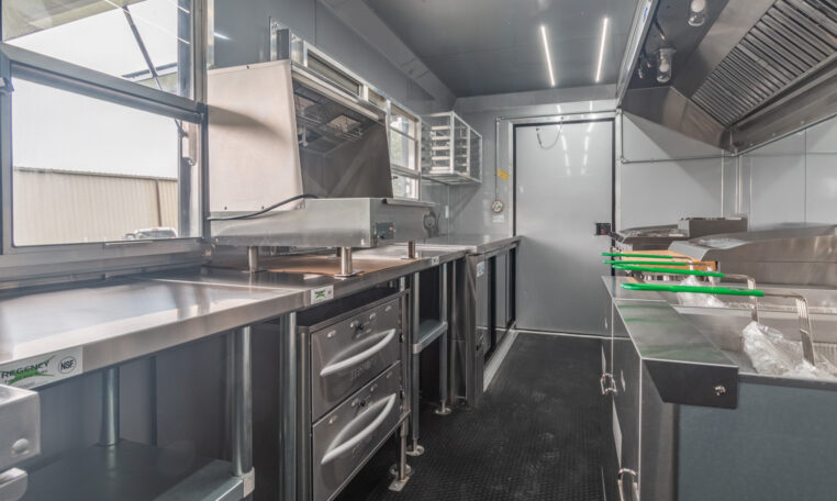 8.5×24 Mobile Kitchen Trailer thumbnail 16