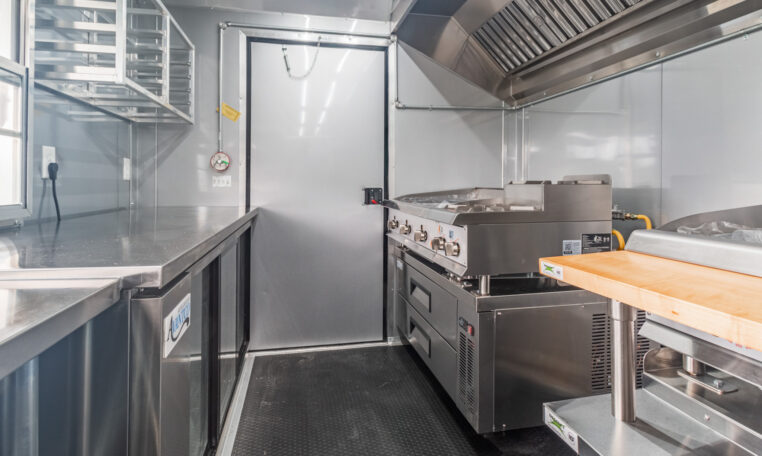 8.5×24 Mobile Kitchen Trailer thumbnail 17