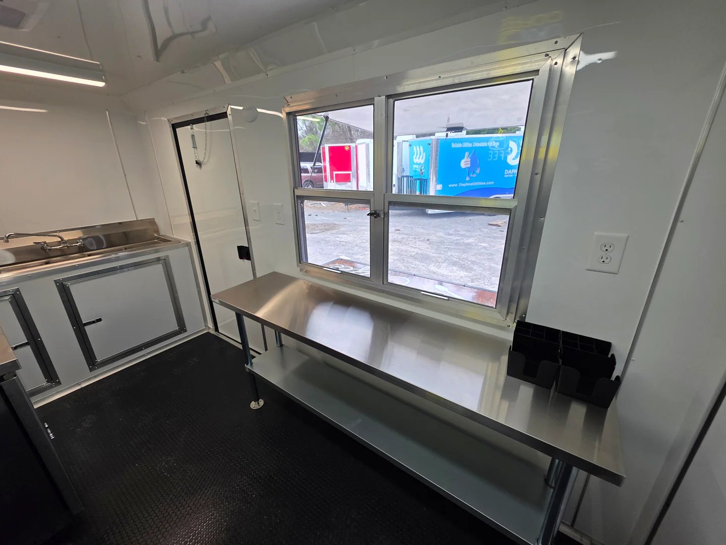 7' x 12' Coffee Theme Trailer – Compact, Turnkey & Ready to Serve - Image 4