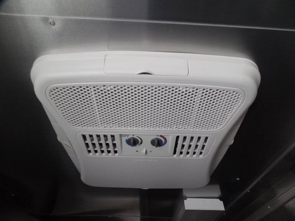 8.5’ x 16’ White Concession Food Trailer With Appliances - Image 7